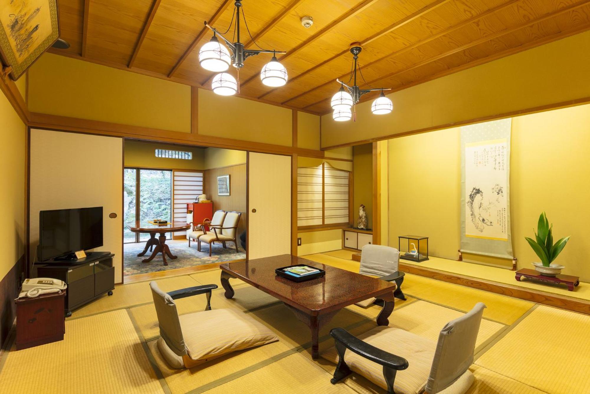 Ryokan Futsukaichi Hot Spring - Daimaru Besso 5*